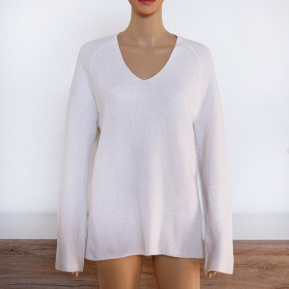 Vince 100% Cashmere V-Neck Sweater - Picture 3 of 13